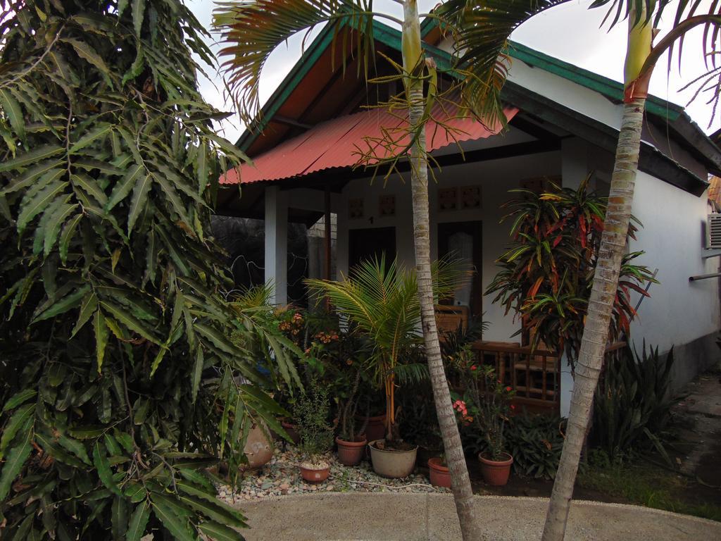 Santigi Homestay กิลิไอร์ ภายนอก รูปภาพ