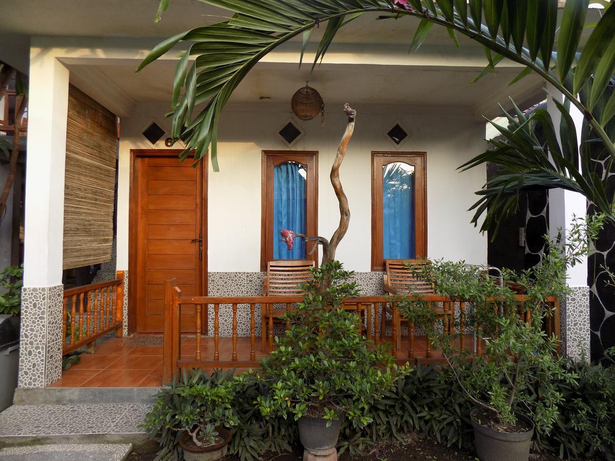Santigi Homestay กิลิไอร์ ภายนอก รูปภาพ
