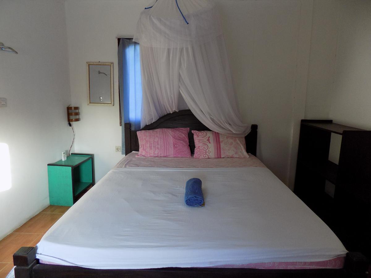 Santigi Homestay กิลิไอร์ ภายนอก รูปภาพ