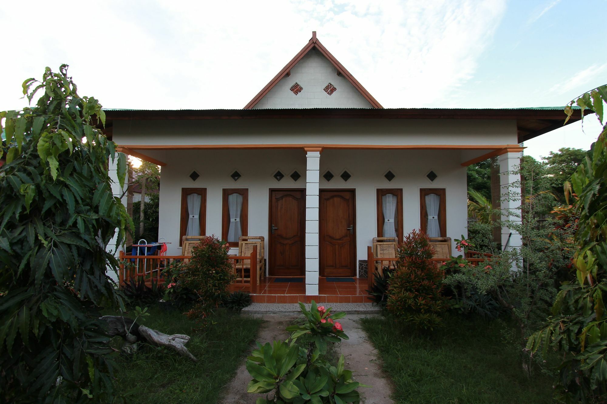 Santigi Homestay กิลิไอร์ ภายนอก รูปภาพ